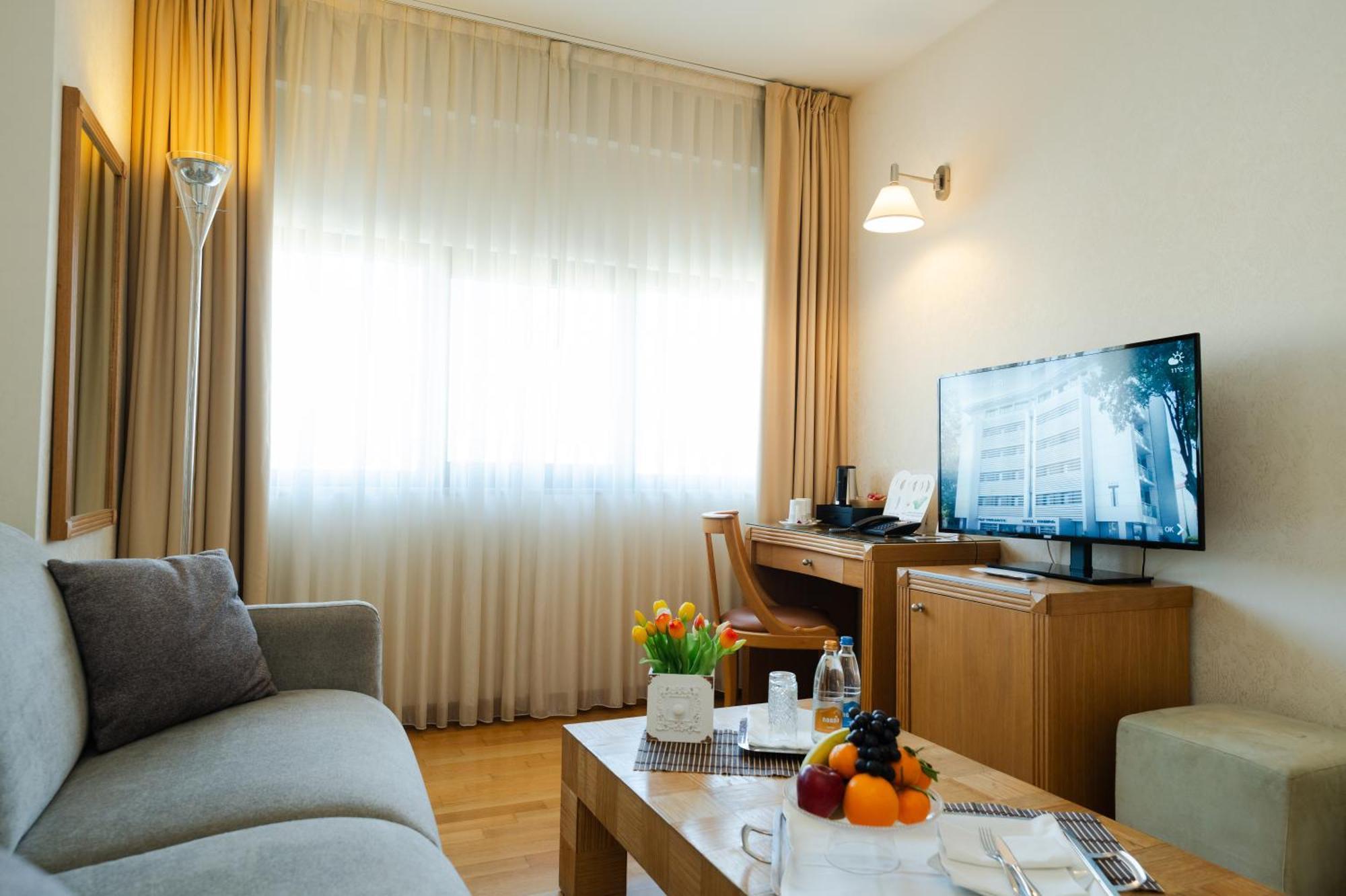 Hotel Touring Carpi Exterior foto